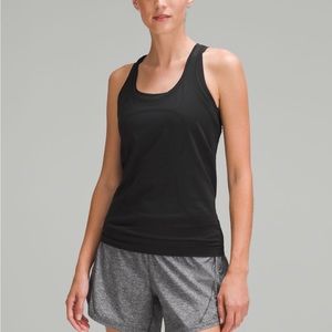 Swiftly Tech Racerback Tank Top 2.0 black size 16
